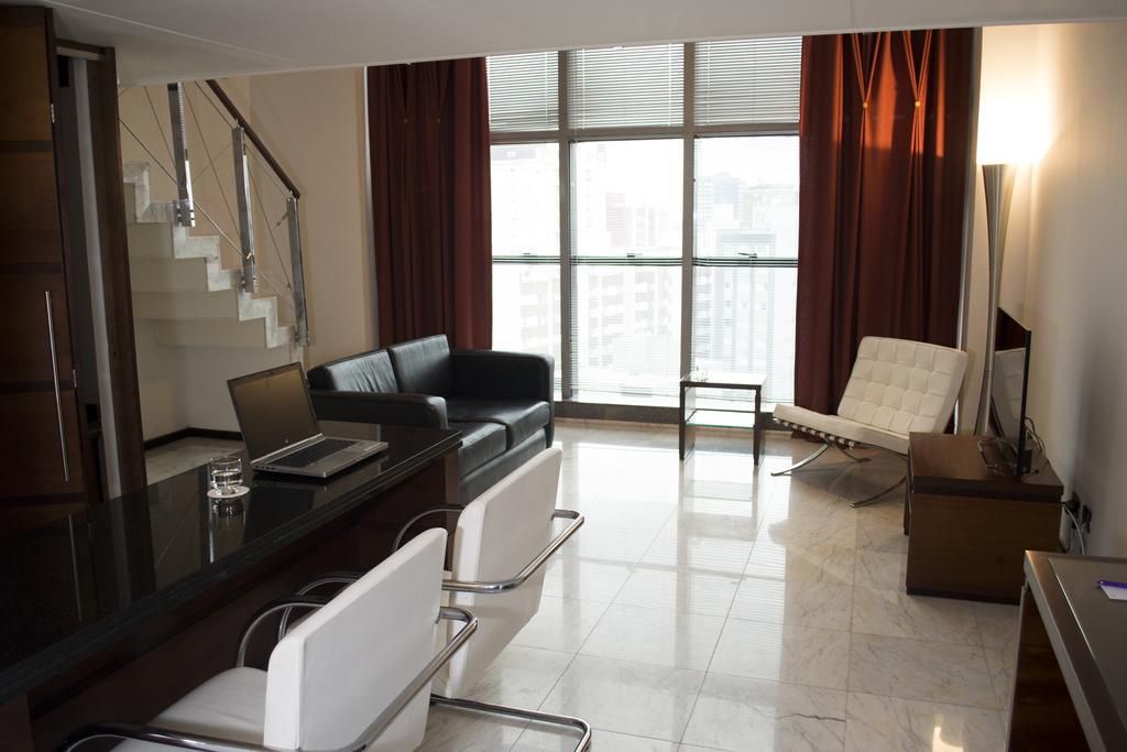 Mercure Curitiba Centro Exterior foto